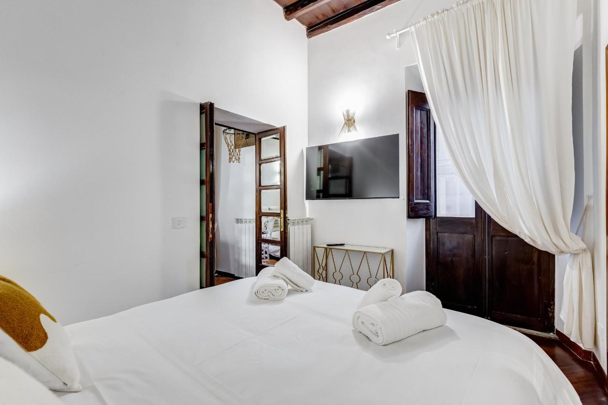 Apartment Giulio Cesare Deluxe - Spanish Step Romedreamhome